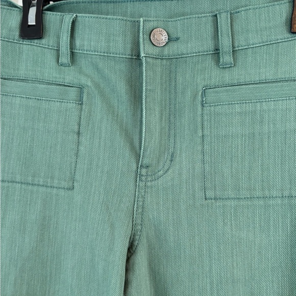 New Cabi 6693 Austin Jeans Foam Green Slim Straight Crop - Picture 9 of 10